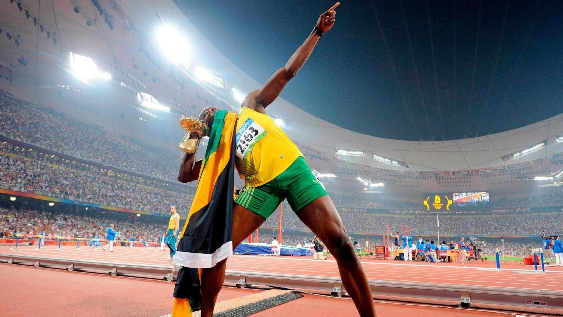 国足逆转胜点燃全民斗志，拼搏精神照亮前行之路