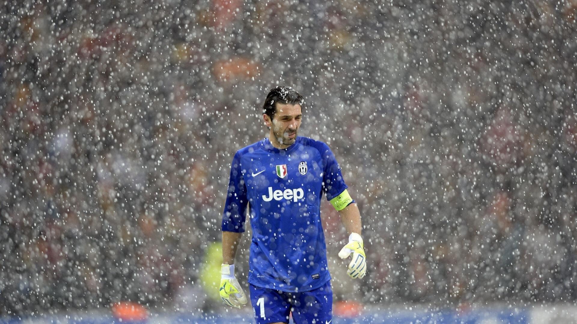 浙江足球重磅革新,新帅携意甲豪门智囊团登陆杭州,开启战术革命